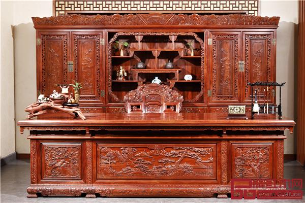 苏阳红精品缅甸花梨家具.jpg