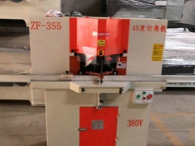 45度切角机铝合金型材45度切割锯 相框画框门框精密双头切角机图2