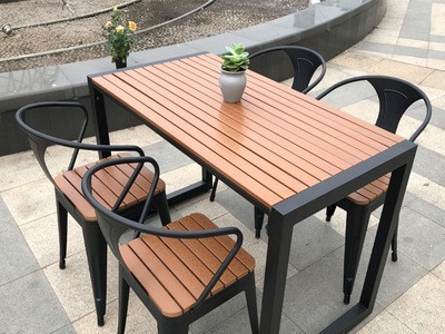 美式露天庭院户外桌椅公园防晒餐厅塑木桌椅组合阳台室外休闲金属