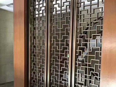 厂家定制中式钛金屏风不锈钢中式拉丝屏风隔断激光刻字不锈钢隔断图2