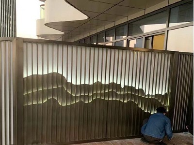 不锈钢山水屏风酒店办公室售楼部别墅隔断新中式金属镂空花格定制图2