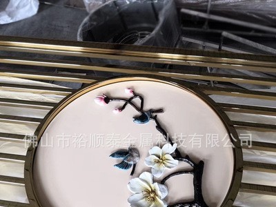 佛山厂家定制别墅客厅玄关304镂空黑色拉丝黑钛金中式不锈钢屏风图4