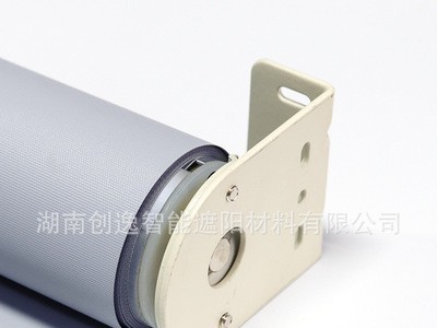 厂家合作手动电动全遮光阻燃防水卷帘办公室厨房油防水卷帘图3