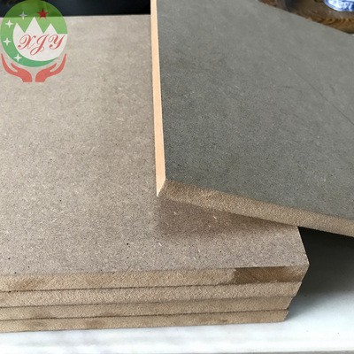 东莞厂家供应中密度纤维板 家具装饰纤维板15mm砂光贴面级中纤板