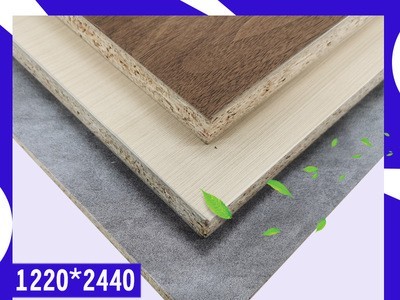 现货供应E1级双面实木颗粒板18MM刨花板免漆生态板材三聚氰胺贴面