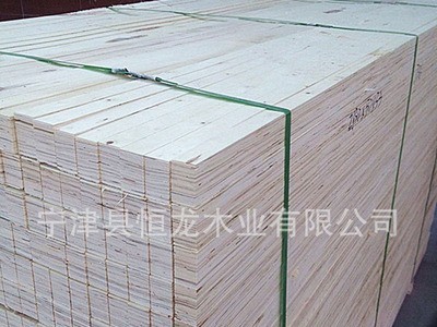 厂家销售LVL多层板包装箱板条制作免熏蒸贴面板胶合板排骨条出口图4