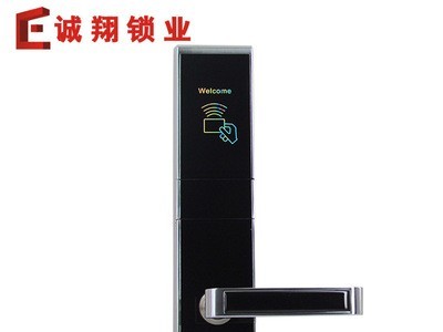 专业供应 诚翔不锈钢智能酒店锁 把手刷卡公寓酒店门锁 防盗门锁图2