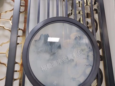 厂家定制玄关新中式花格禅意装饰画圆形钛金不锈钢玻璃屏风山图3
