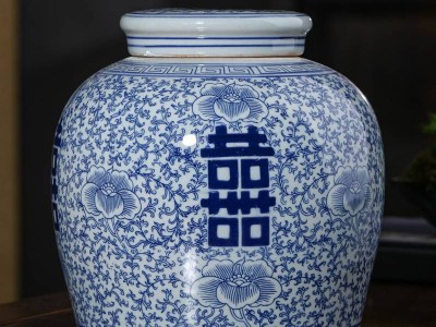 景德镇陶瓷青花瓷喜字罐摆件中式古典家居客厅酒柜装饰品储物罐子