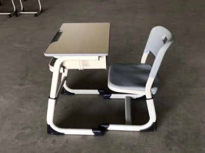 中小学生课桌椅环保塑料豪华升降课桌椅校园学习桌椅厂家直销弧形书桌