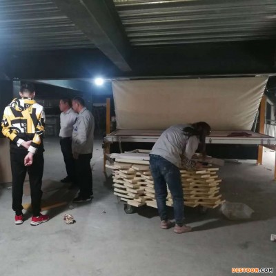 万恒办公家具木纹转印机   钢质文件柜双面木纹转印设备厂家直销