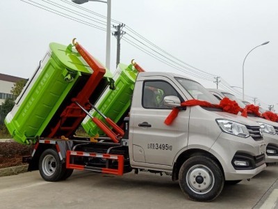 新款拉臂车 垃圾箱 操作方便 3方勾臂车 程力后双轮 厂家促销图1