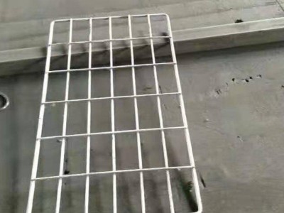 采购高品质的 物流台车装用钢丝网片 医用消毒柜钢丝网片 超市货架用浸塑网片 朋佳丝网高品质定做直销