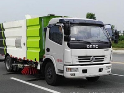 国五排放东风多利卡扫路车东风多利卡 洗扫车 东风多利卡吸尘车 垃圾箱4.5立方 清水箱2.5立方图1