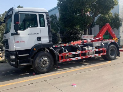 勾臂拉臂式垃圾车 垃圾箱个性化定制 配套大型KLF系列勾臂垃圾车图1