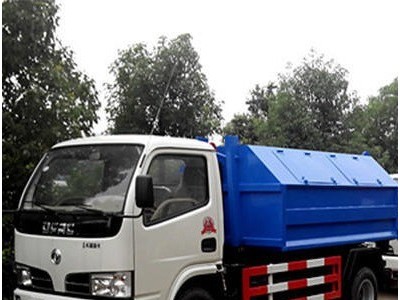 车厢可卸式垃圾车、东风勾臂垃圾车、 5方勾臂垃圾车价格、垃圾车厂家、5方垃圾箱