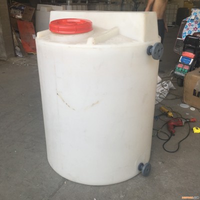 淮安洗洁精搅拌桶 500L溶药罐 肥料桶 pe加药箱搅拌罐
