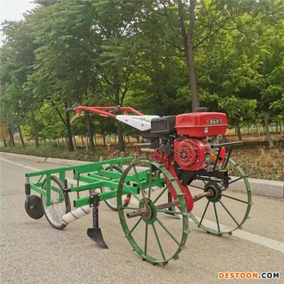 8马力汽油自走式小型覆膜机 手扶车带打药覆膜机 宏泰 红薯盖膜机视频