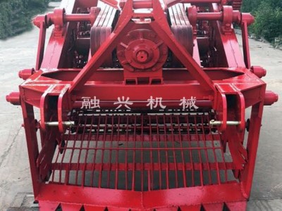 出药机 草药挖掘机新型黄芪收获机 丹参挖掘机融兴生产厂家 链条式刨药机价格