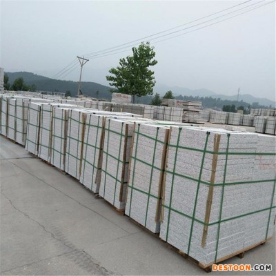 干挂白麻矿山芝麻灰斧剁石刨面加工机场石材生产加工