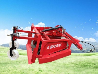 多缸四轮刨蒜拔蒜机 柴油手扶大蒜收获机 不伤蒜抖土干净收蒜机
