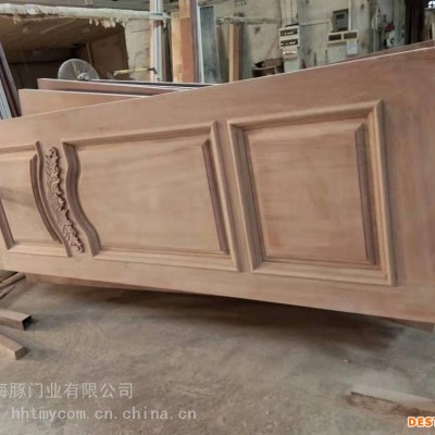 中国制造广东品牌红海豚胡桃木原木大门原木室内门订制