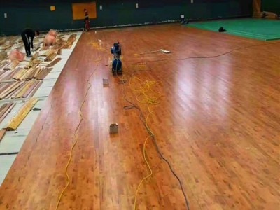 室内体育场木地板 篮球馆木地板 枫木运动木地板 森启奥元 舞台松木地板