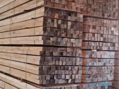 厂家直销 工程木方松木 加工木材花旗松不易劈裂 价格实惠