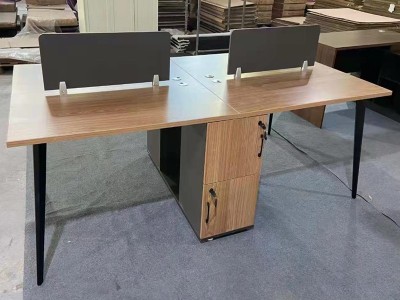 办公室职员办公桌电脑桌 办公家具2四6人位屏风卡座员工桌椅组合图2