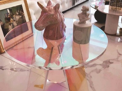 厂家亚克力透明炫彩渐变圆桌网红ins软装空间轻奢茶几边几桌台图3