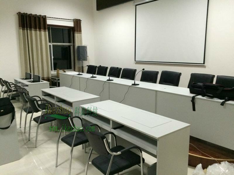 科桌家具多媒体翻转电脑桌 部队培训桌 智能翻转会议桌示例图6