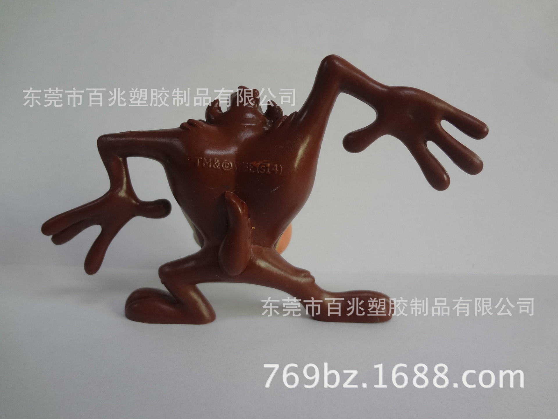 厂家热销  老鹰展翅塑胶装饰品  办公桌饰品定制  欢迎来图来样示例图5