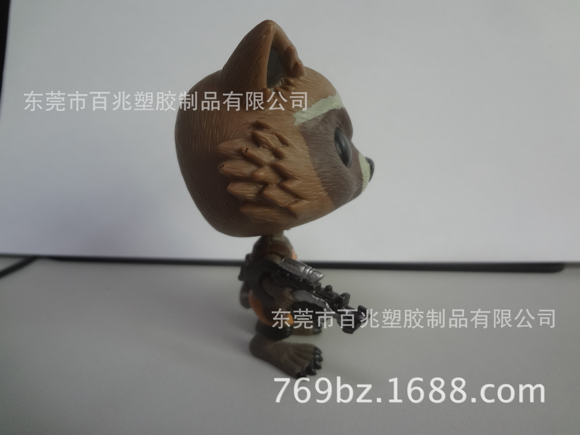 厂家热销  老鹰展翅塑胶装饰品  办公桌饰品定制  欢迎来图来样示例图3