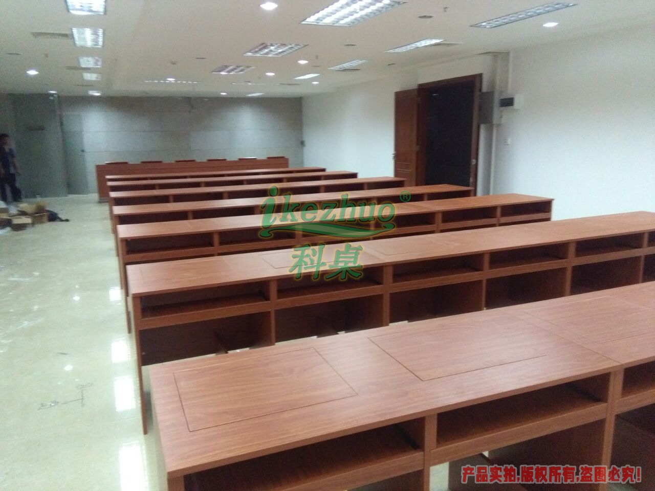 多媒体电脑桌 多功能翻转电脑桌 会议室智能办公桌示例图2