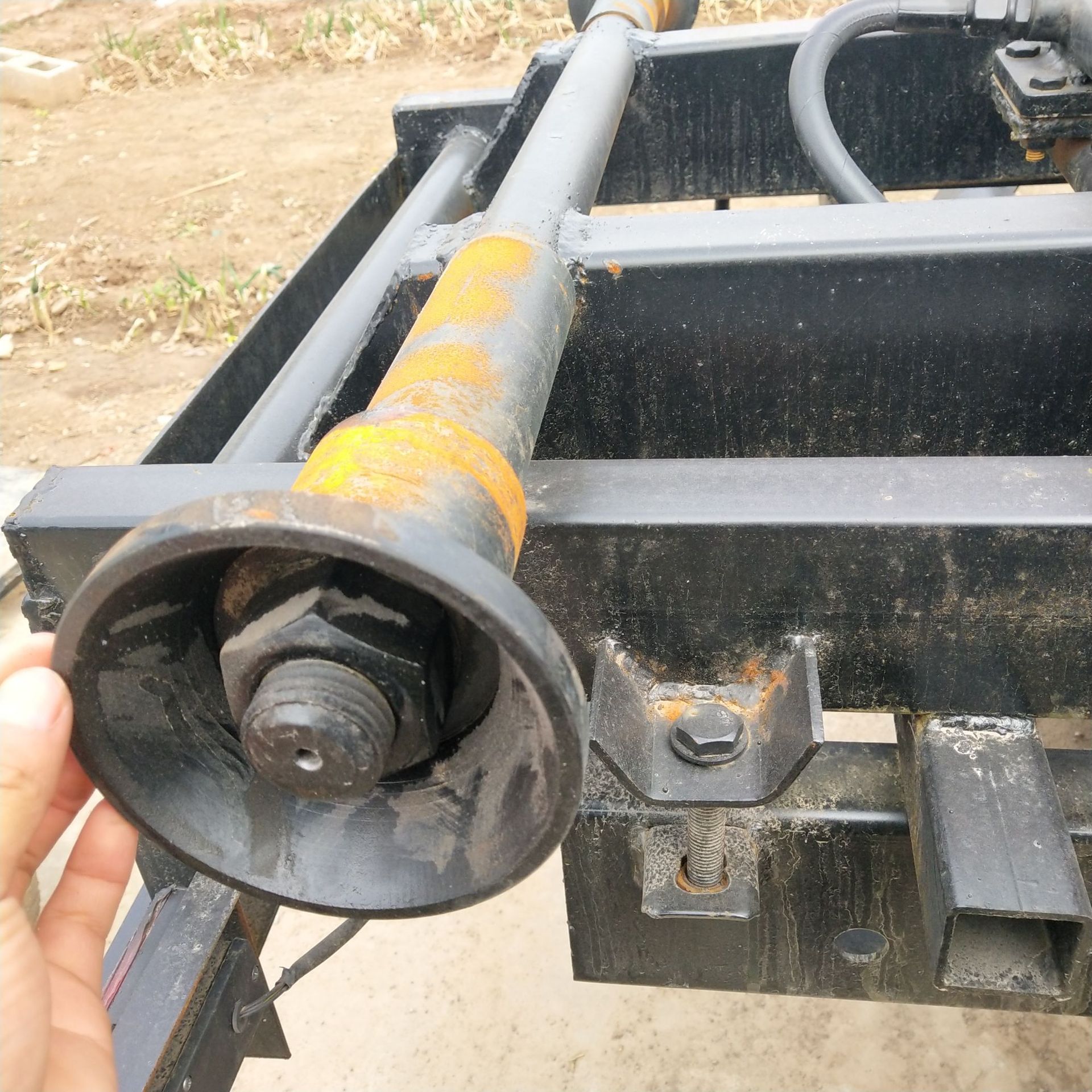 三轮勾臂垃圾车 小型垃圾清运车 拉臂式环卫车示例图10