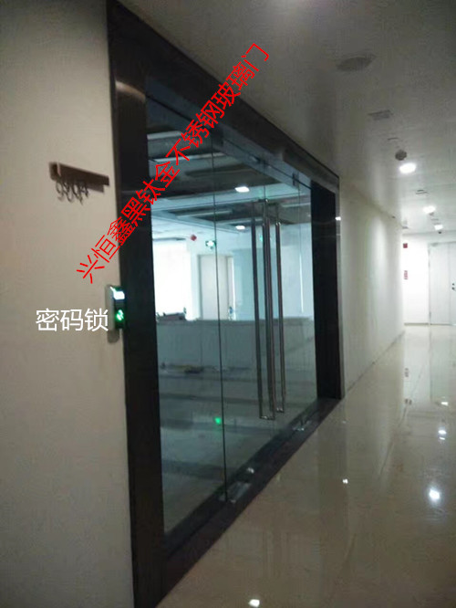定做深圳黑钛金玻璃门考勤密码锁玻璃门维修办公室玻璃门酒店玻璃门示例图3