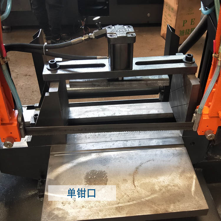 整捆钢筋切割锯机 浩顺4230金属带锯床 进口数控