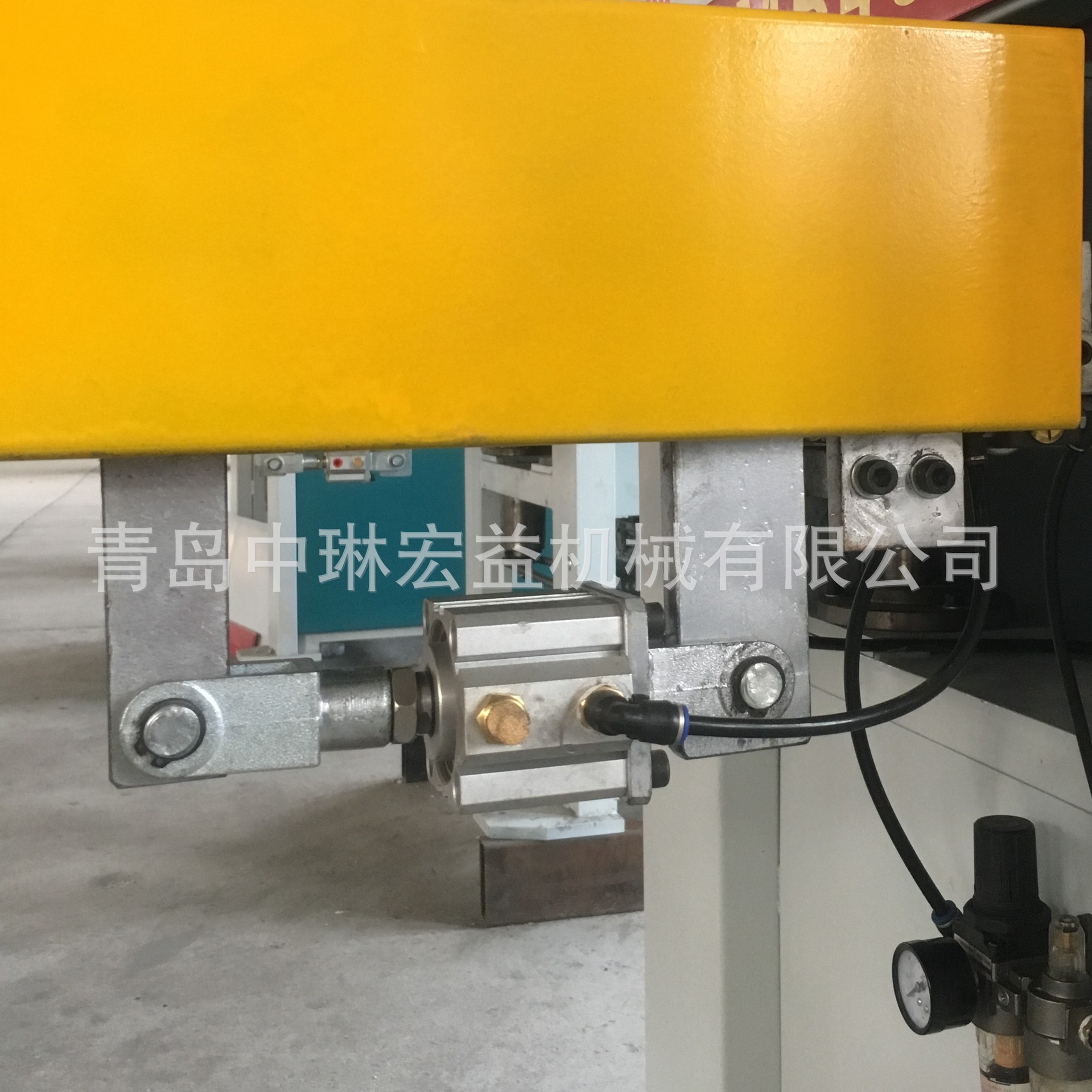 重型数控螺旋刀压刨 高速精光螺旋刨 自动刨木机示例图13