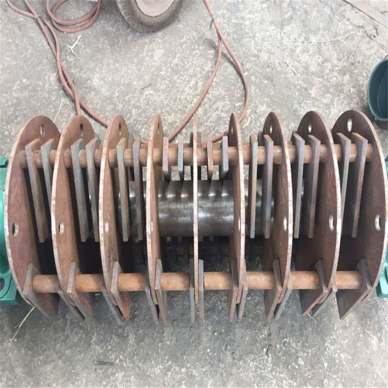 锯末粉碎机 木材高效粉碎机 液压木材粉碎机 大型原木粉碎机