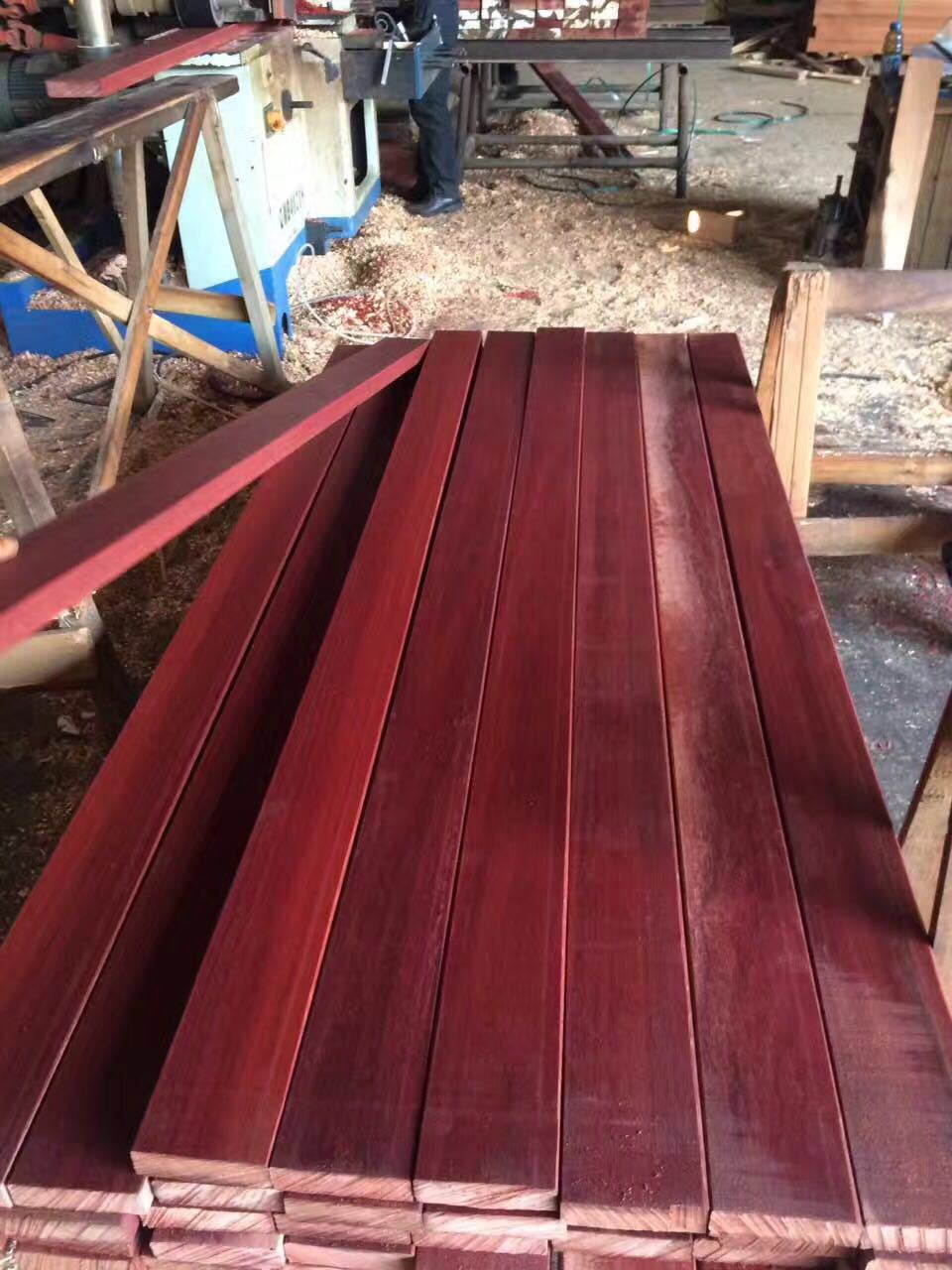 柳桉木天然防腐木材 户外实木类板材优质品种 吉中厂家可原木定制示例图3