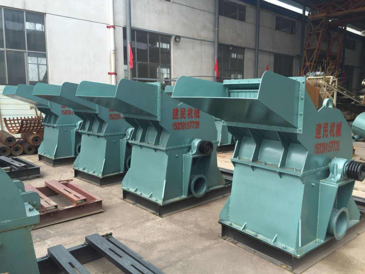 锯末粉碎机设备 木材粉碎机设备 原木木材粉碎机 木材锯末粉碎机