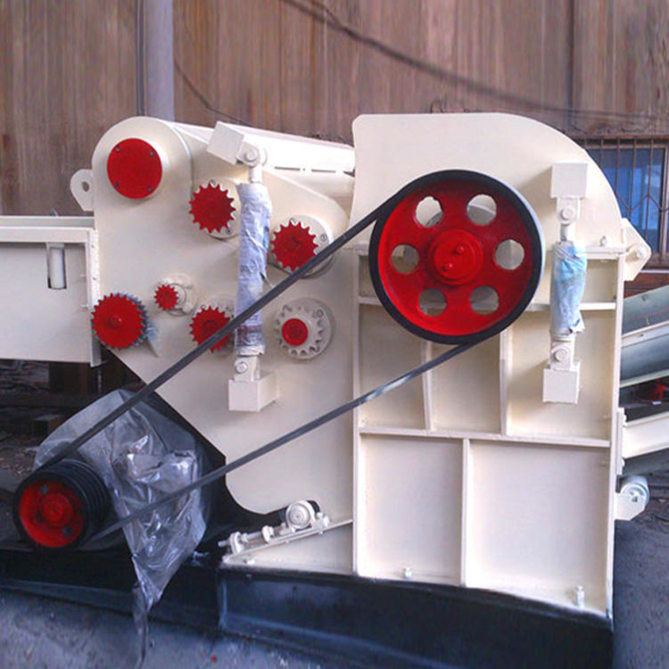 大型移动式模板粉碎机 原木粉碎机 建筑模板破碎机 工程模板破碎机