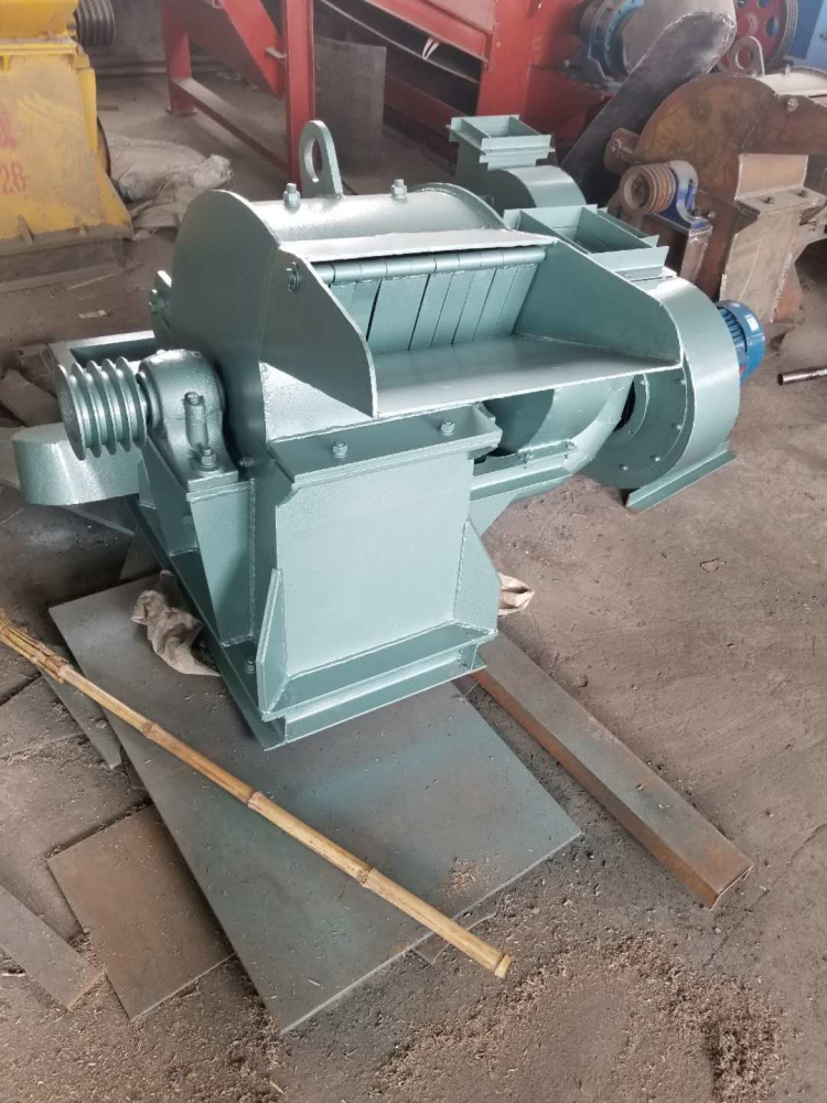 锯末粉碎机设备 木材粉碎机设备 原木木材粉碎机 木材粉碎机厂商