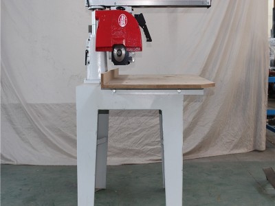 江苏厂家直接供应木工手拉锯推台锯电子裁板机木工机械设备