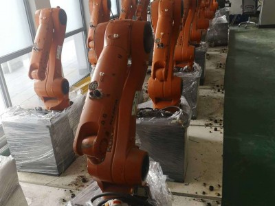 KUKAC4   机器人操作  机器人编程  系统集成  二手工业机器人  机器人租赁