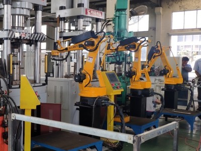 非标自动化生产线  工业机器人  搬运机器人 上下机械手