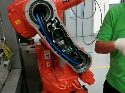 工业机器人码垛机两种简单的保养方法 帕斯科山东机器人科技有限公司