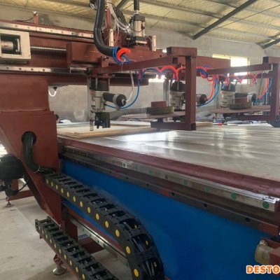 盐城 木工机械工具 托盘连续打钉机 欧式木托盘设备 高密硕展机械