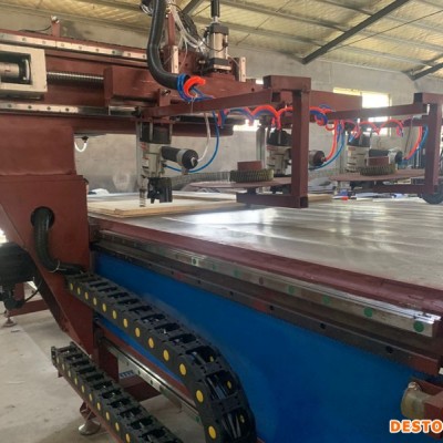 欧式托盘自动钉装机 木工托盘打钉 傻瓜系统 全自动托盘机 脚墩托盘打钉机 硕展木工机械 托盘全自动打钉机