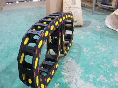 乾祥厂家生产 定制 机床拖链H35 激光切设备用拖链 穿线尼龙托链 木工机械塑料电缆拖链 雕刻机桥式工程拖链